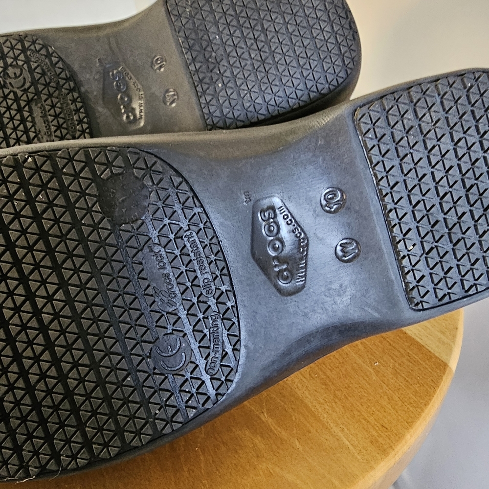 CROC clogs - Picture 7 of 7